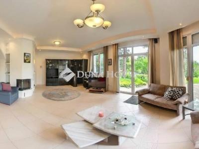 Eladó családi ház Budapest