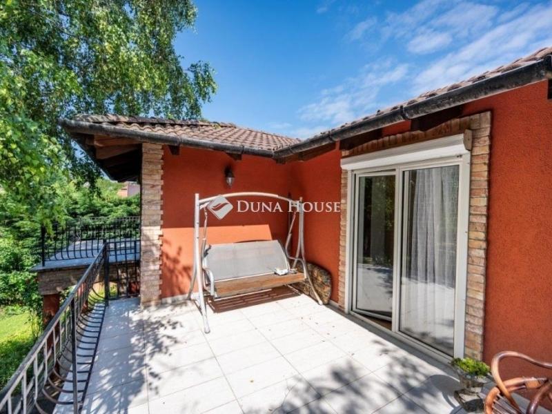 Eladó családi ház Budaörs