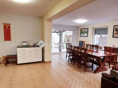 Eladó családi ház Budapest