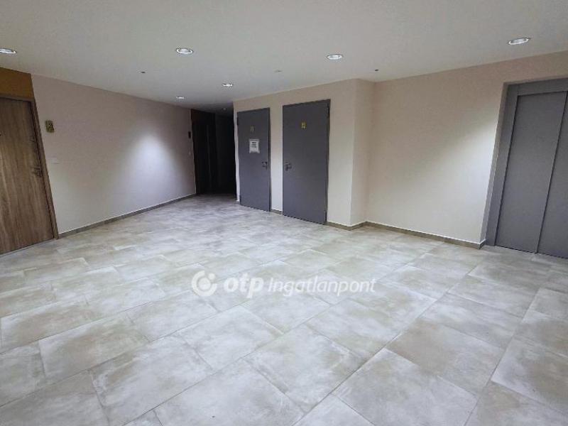 Eladó lakás Balatonszemes