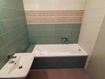 Eladó lakás Balatonszemes