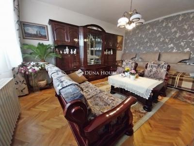 Eladó családi ház Szeged