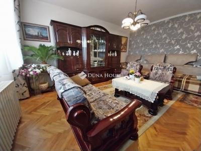 Eladó családi ház Szeged