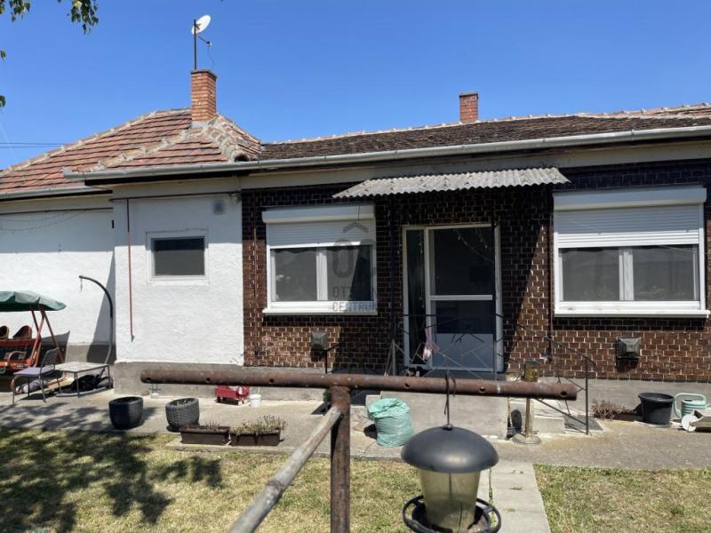 Eladó családi ház Érd