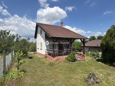 Eladó családi ház Taksony