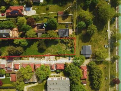 Eladó nyaraló Balatonkenese Balatonakarattya