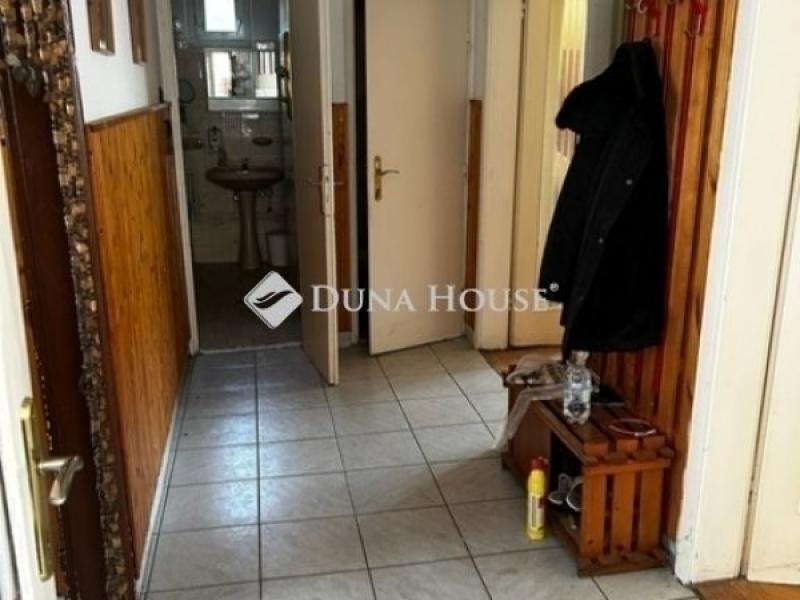 Eladó családi ház Budapest