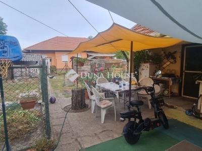 Eladó családi ház Monor