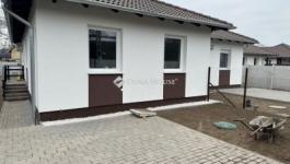 Eladó ikerház Monor Monorierdő