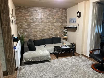 Eladó családi ház Jászberény