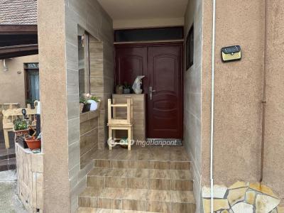 Eladó családi ház Jászberény