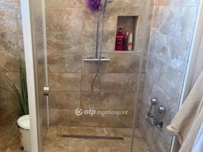 Eladó családi ház Hatvan