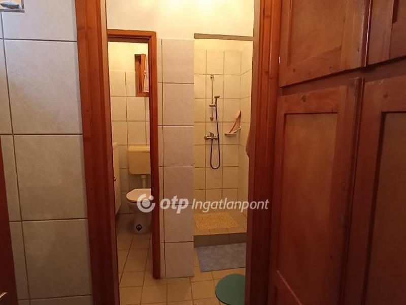 Eladó családi ház Jászfényszaru