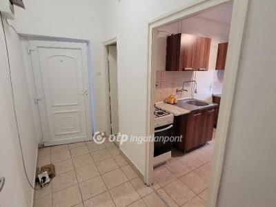 Eladó lakás Jászberény