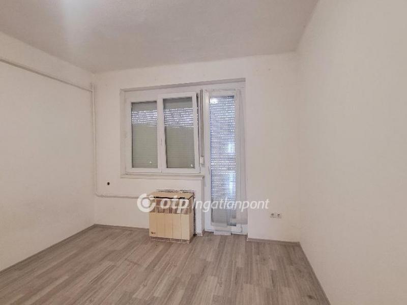 Eladó lakás Jászberény