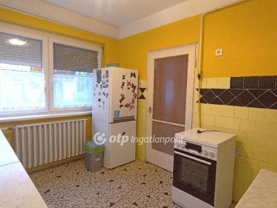 Eladó családi ház Jászfényszaru