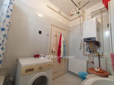 Eladó családi ház Hatvan