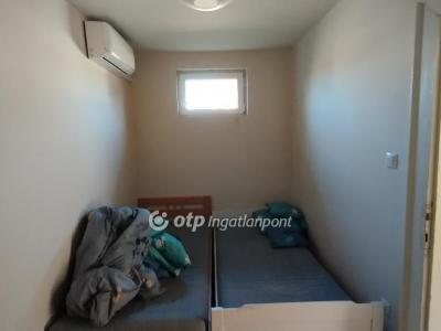 Eladó családi ház Jászberény