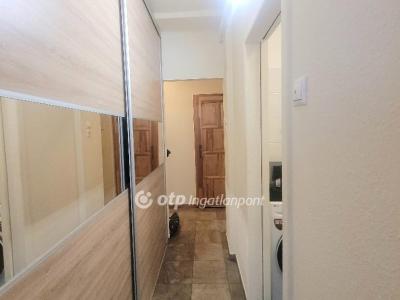 Eladó lakás Jászberény