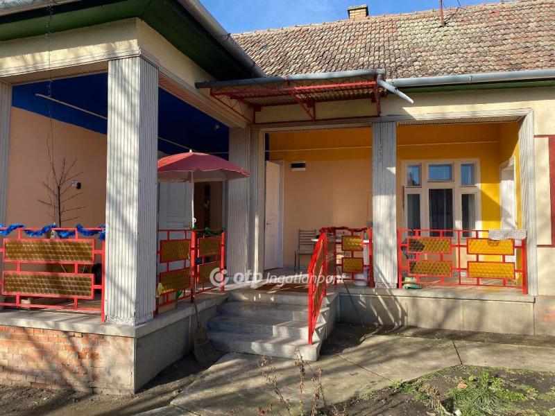 Eladó családi ház Jászalsószentgyörgy