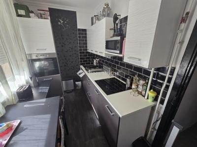 Eladó lakás Székesfehérvár