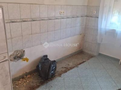 Eladó lakás Vecsés