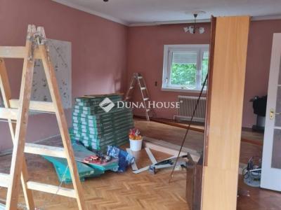 Eladó lakás Vecsés