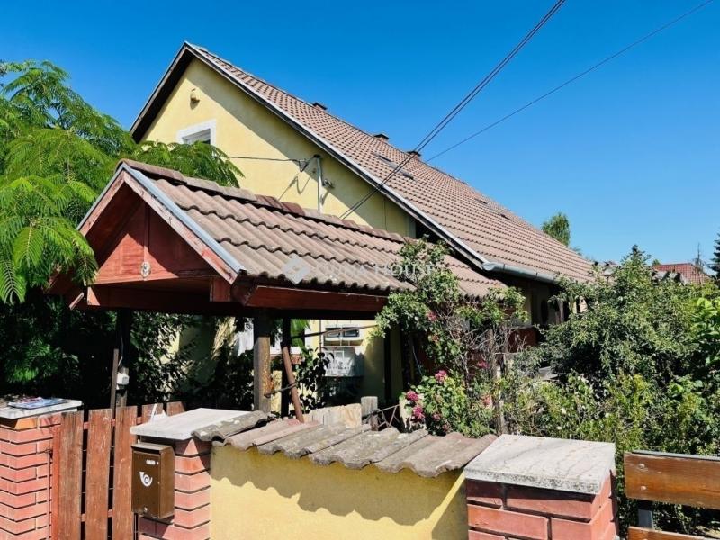 Eladó családi ház Tápiószecső