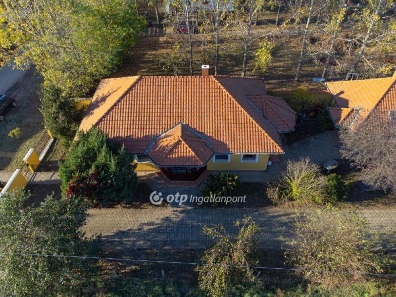 Eladó nyaraló Békéscsaba