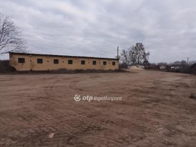 Eladó ipari terület Békéscsaba