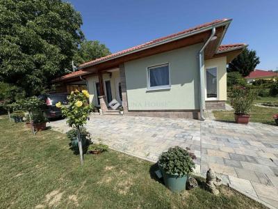 Eladó családi ház Galambok