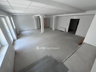 Eladó iroda lakásban Szeged