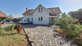 Eladó családi ház Nagyrév
