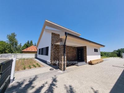 Eladó családi ház Nyíregyháza