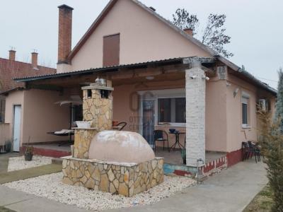 Eladó családi ház Nagykőrös