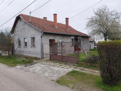 Eladó családi ház Kocsér