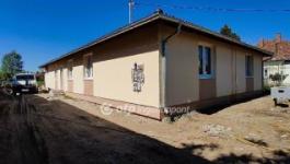 Eladó ikerház Tura