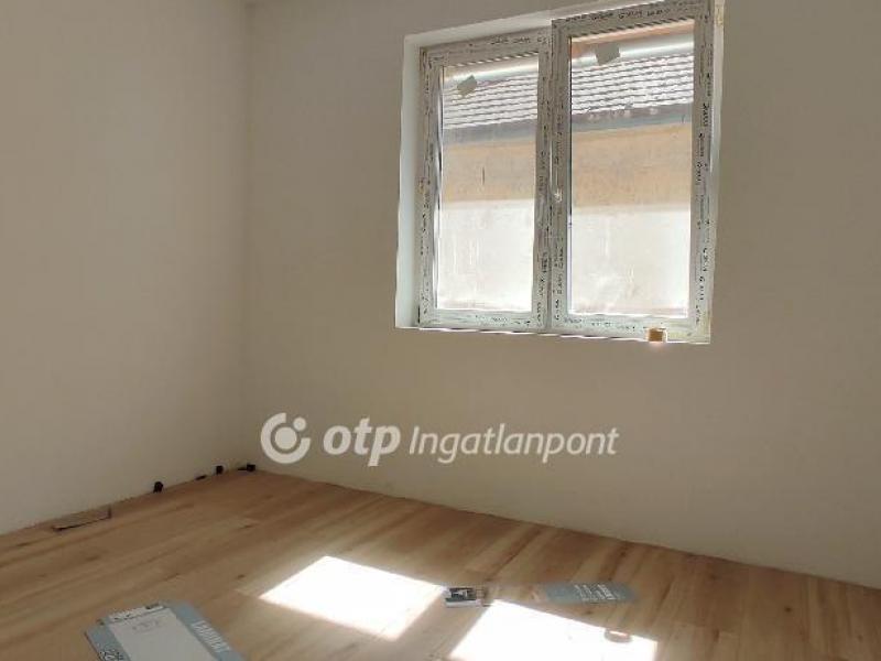 Eladó ikerház Tura