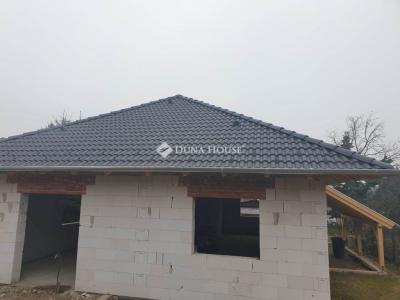 Eladó családi ház Erdőkertes