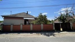 Eladó családi ház Mogyoród