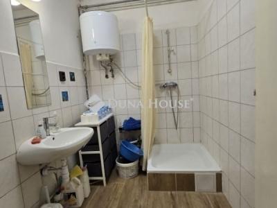 Eladó családi ház Érd