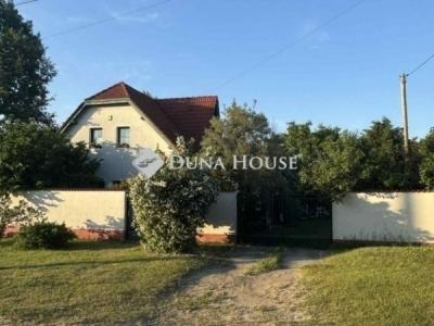 Eladó családi ház Inárcs