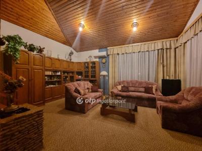 Eladó lakás Jánosháza