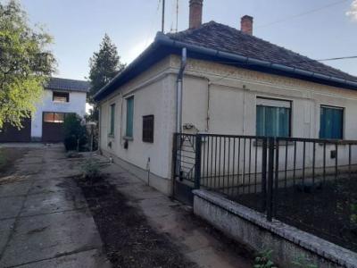 Eladó ház Pusztaszer