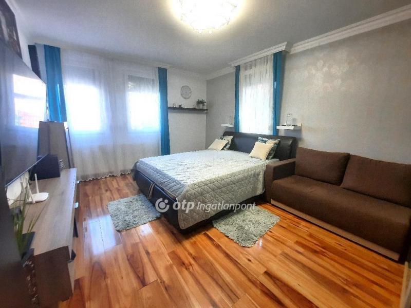 Eladó családi ház Pilis