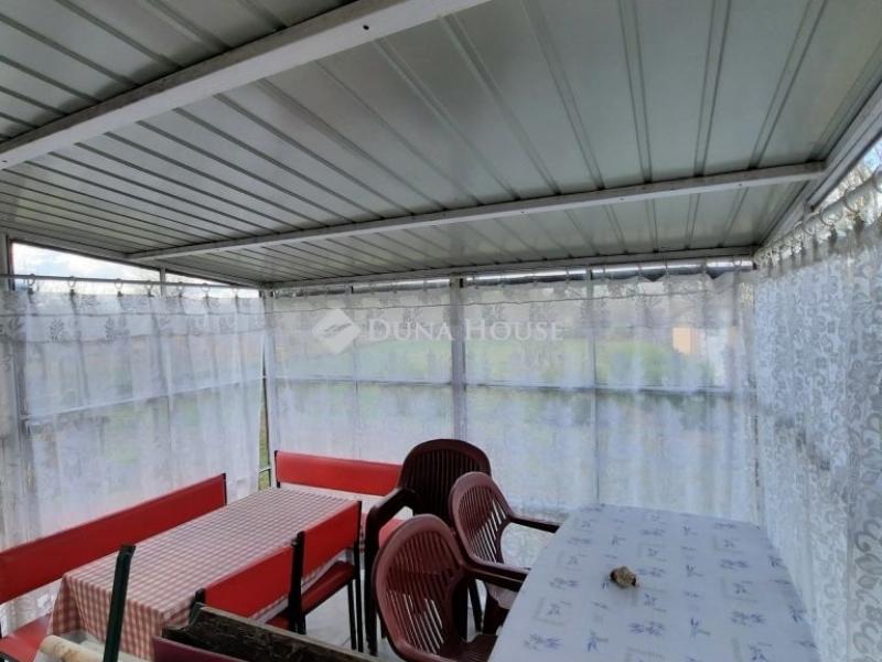 Eladó családi ház Tápiószentmárton