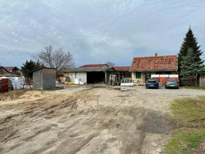 Eladó ipari terület Albertirsa