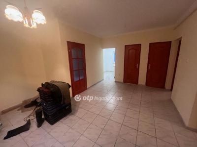 Eladó családi ház Szeged