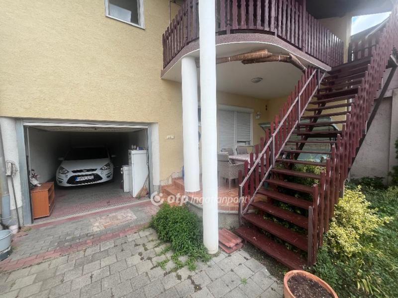 Eladó családi ház Szeged