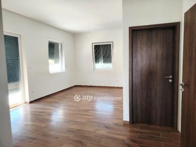 Eladó ikerház Velence